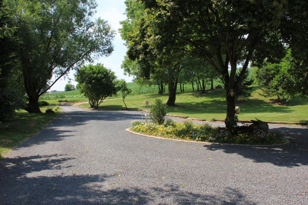 Domaine Du Moulin De L'Etang Acomodação com café da manhã Châtillon-sur-Marne Exterior foto